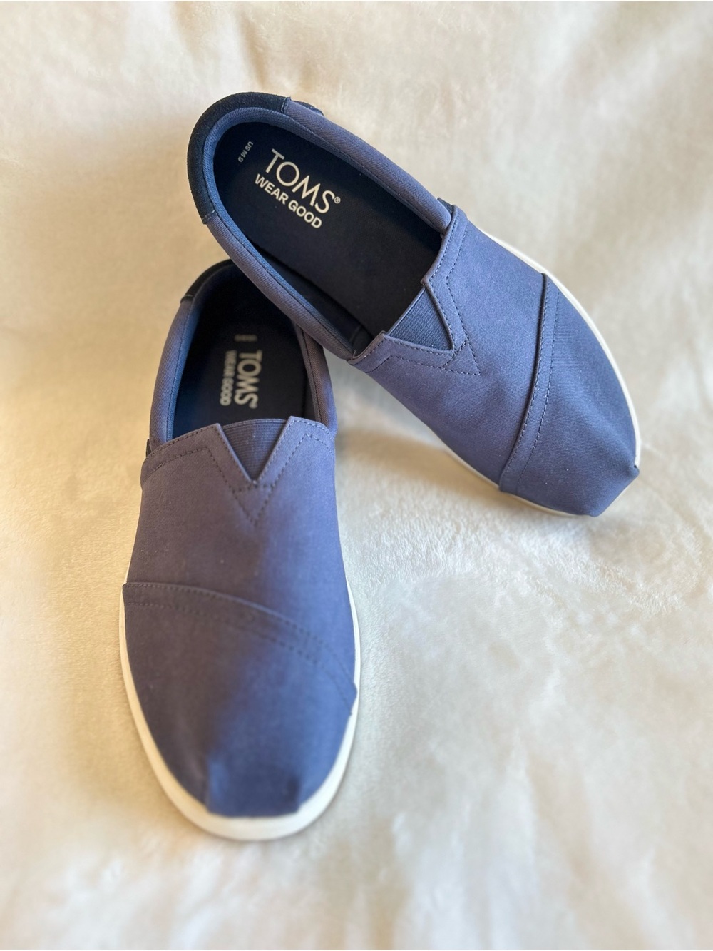 TOMS Navy Canvas Slip-On Loafers for Men. Size 9